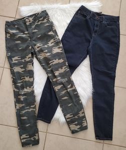 Bundle, Size 28, Skinny Jeans and pants